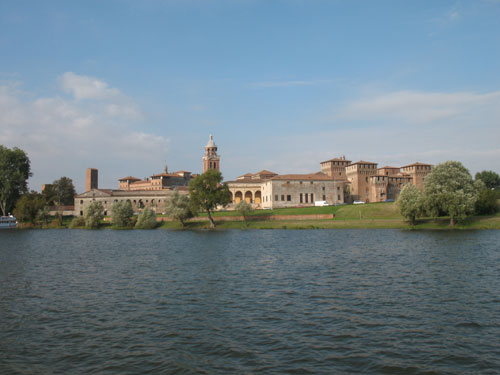 Mantova Castello dal Lago